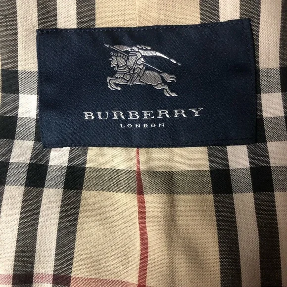 BURBERRY TRENCH COAT - SIZE 10 🎉HOST PICK🎉 10/07/24 - Picture 7 of 15